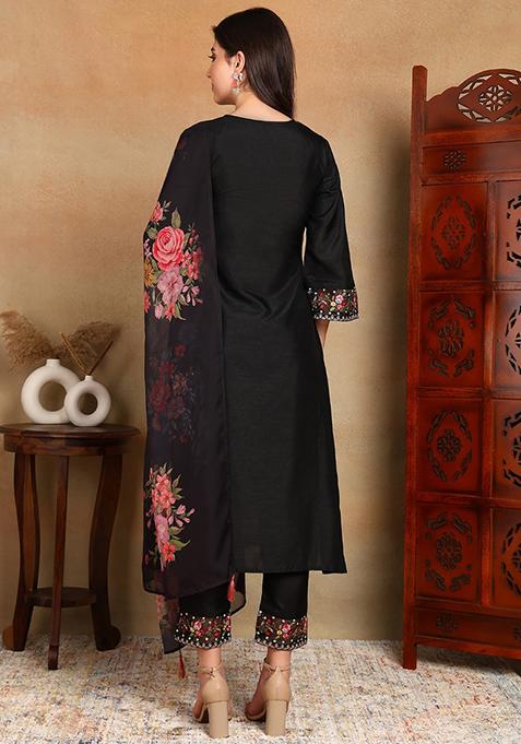 Women Silk Blend Kurta and Trousers Set