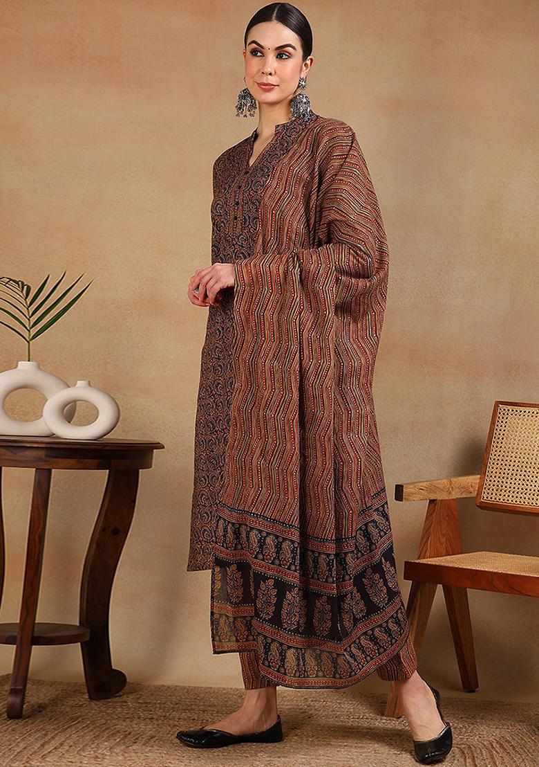 Navy Blue Printed Cotton Blend Kurta Set