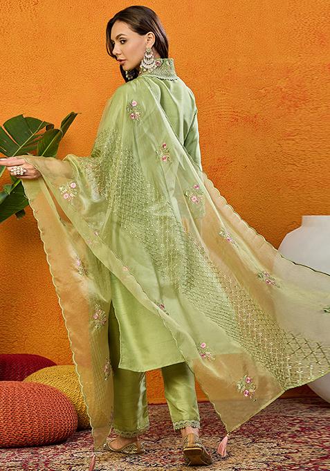 Green Embroidered Silk Blend Kurta Set