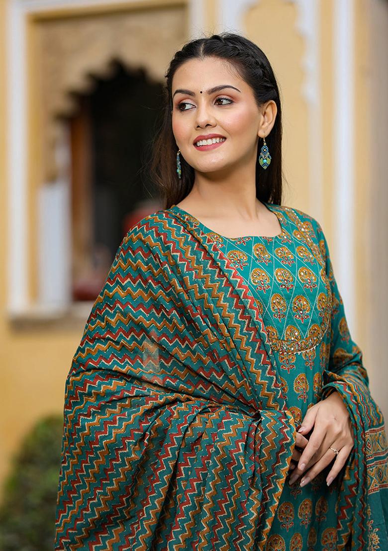 Green Printed Rayon Blend Kurta Set