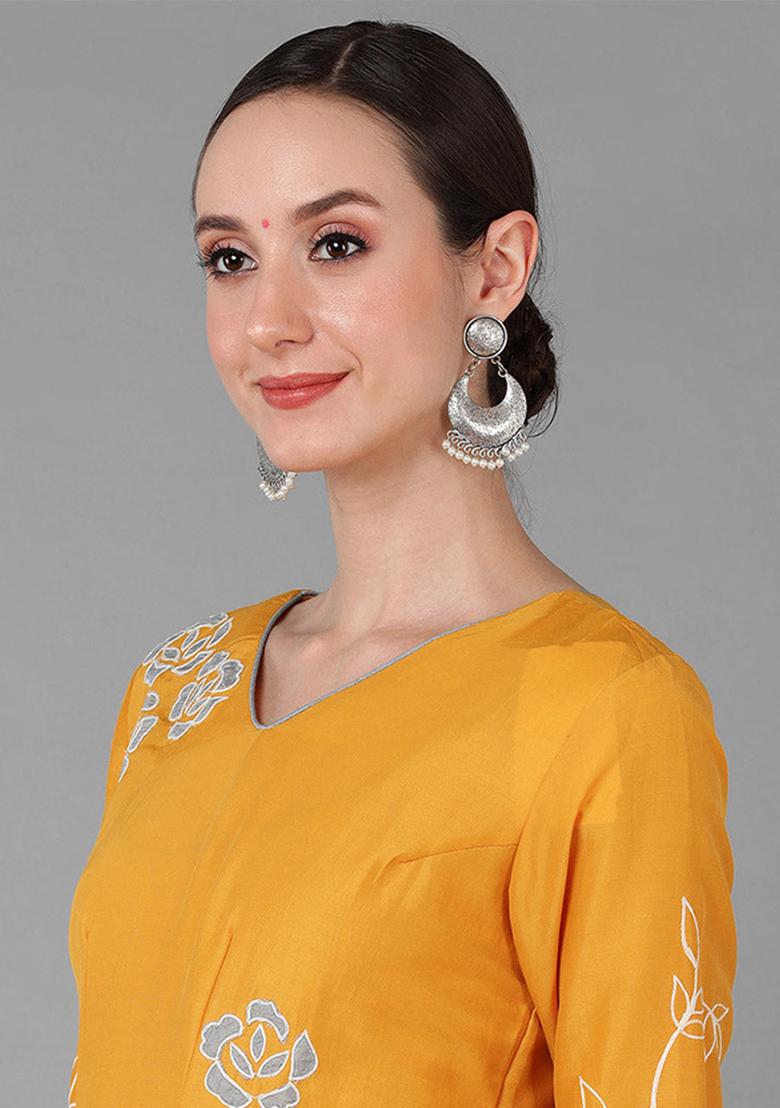 Mustard Embroidered Silk Blend Kurta With Dupatta