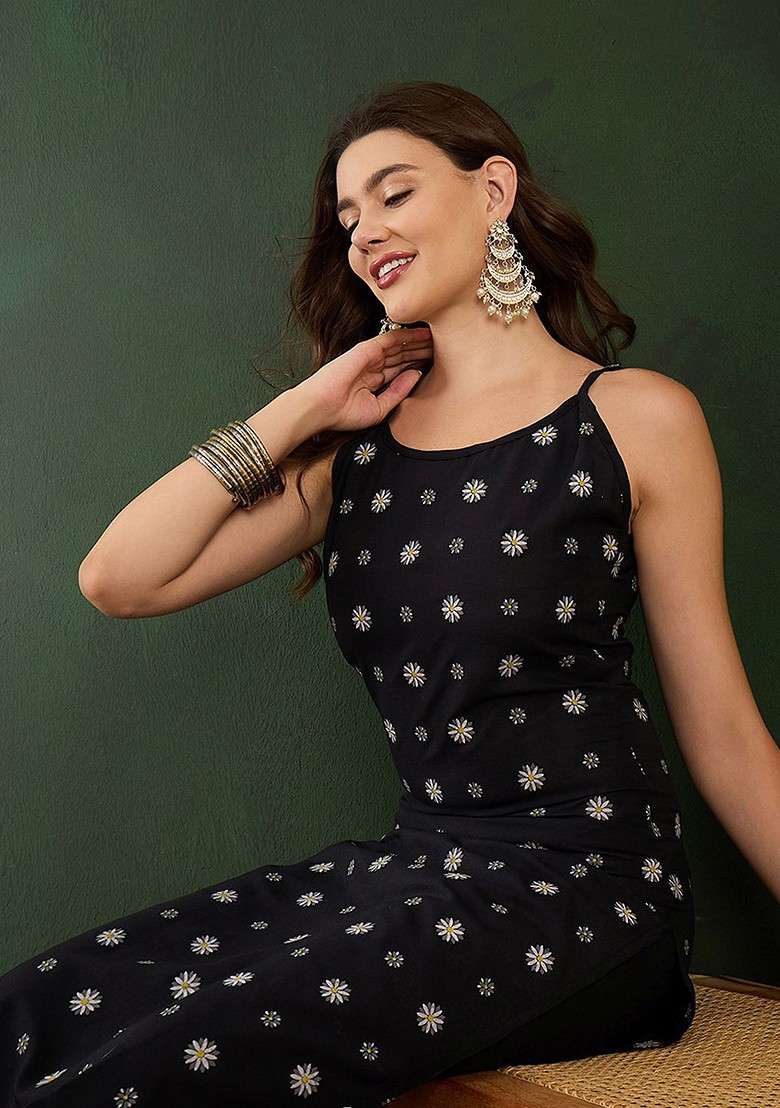 Black Embroidered Blended Kurta - Indya