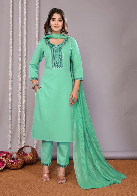 Green Embroidered Cotton Blend Kurta Set