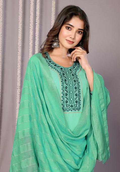 Green Embroidered Cotton Blend Kurta Set