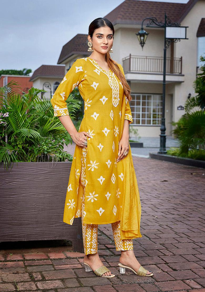 Mustard Printed Cotton Blend Kurta Set