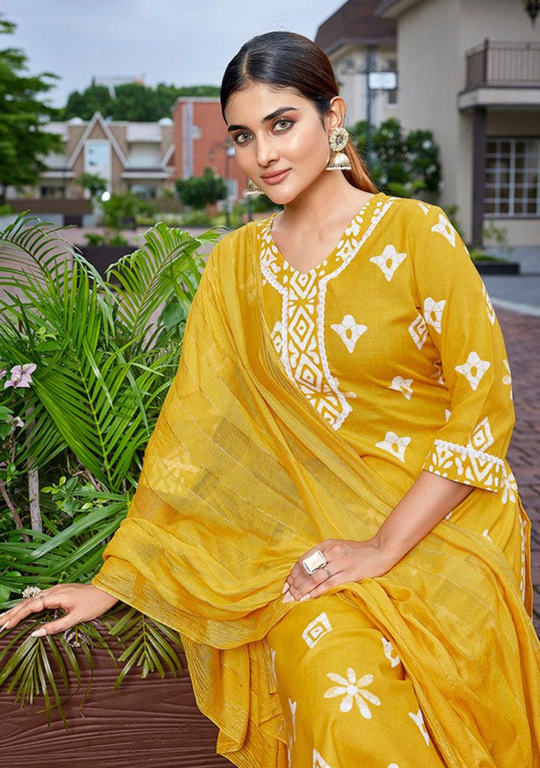 Mustard Printed Cotton Blend Kurta Set