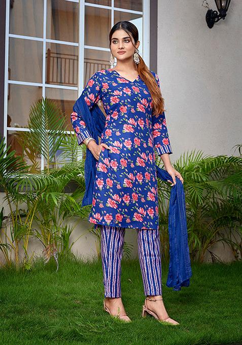 Blue Printed Cotton Blend Kurta Set