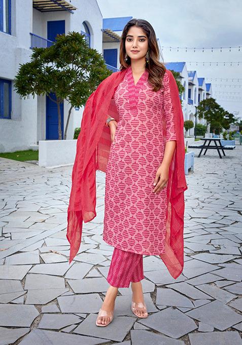 Pink Printed Cotton Blend Kurta Set