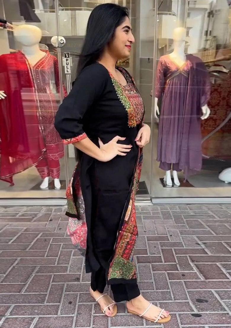 Black Solid Viscose Kurta Set