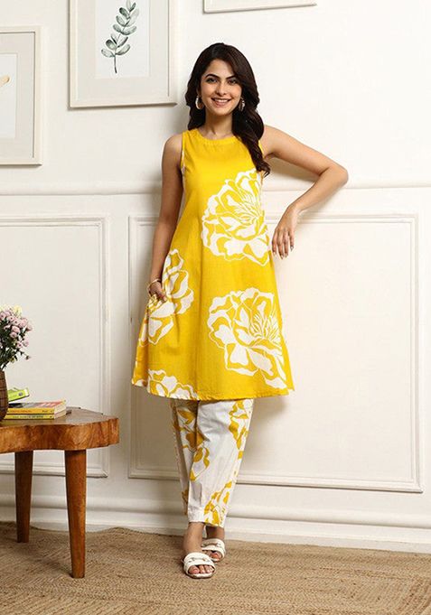 Yellow Printed Cotton Blend Kurta Set