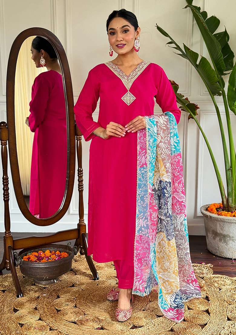 Red Embroidered Chanderi Silk Kurta Set - Indya