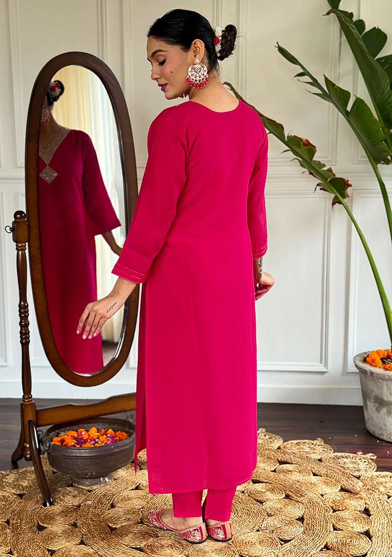 Red Embroidered Chanderi Silk Kurta Set - Indya