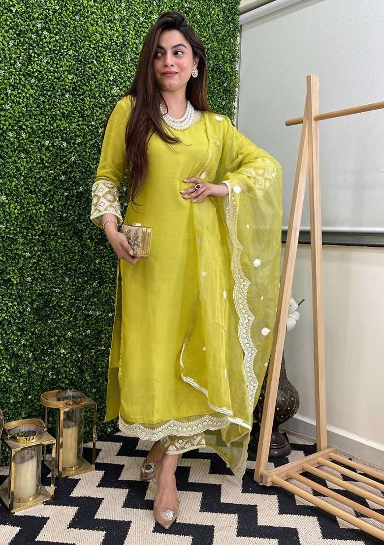 Yellow Embroidered Chanderi Straight Kurta Set - Indya