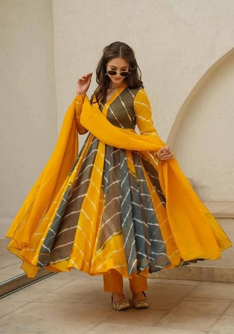 Yellow Digital Print Organza Kurta Set