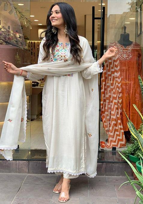 Cream Embroidered Viscose Chanderi Kurta Set