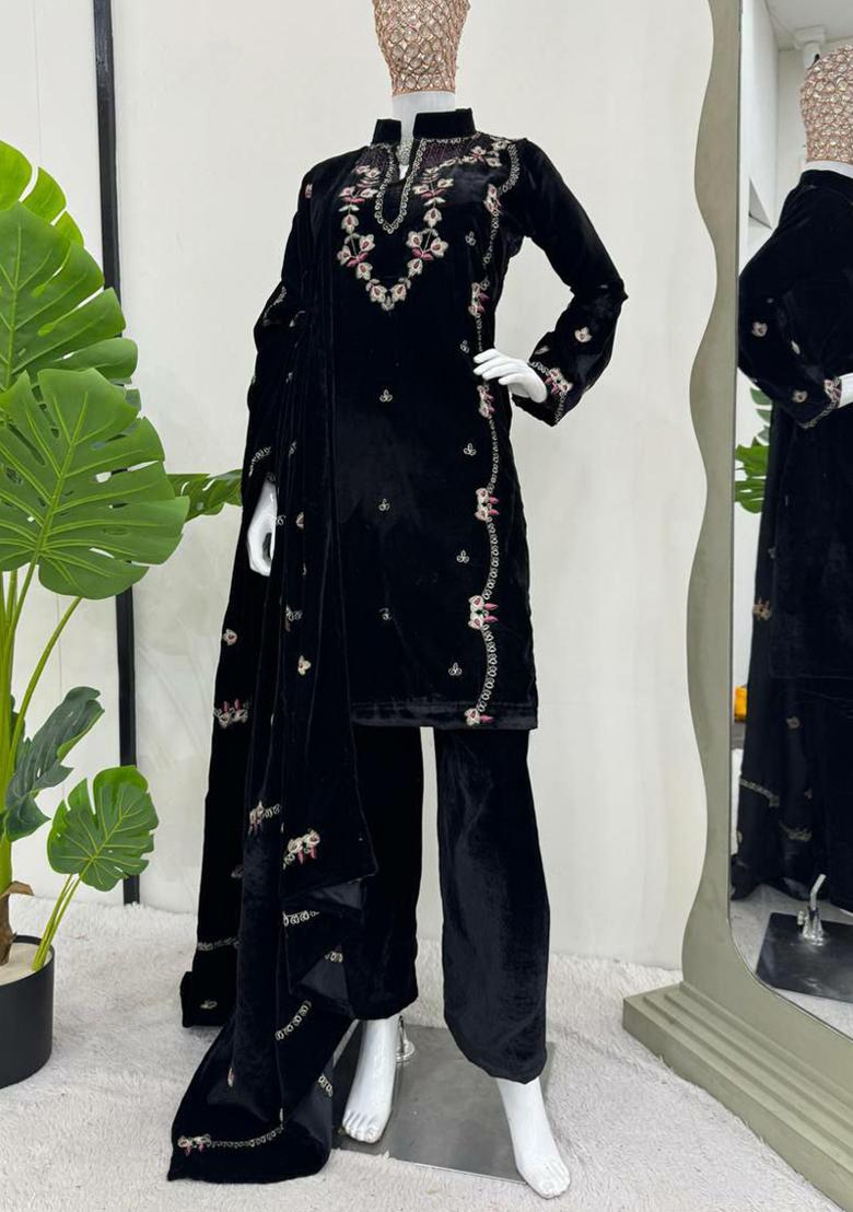 Black Sequins Embroidered velvet Kurta Set