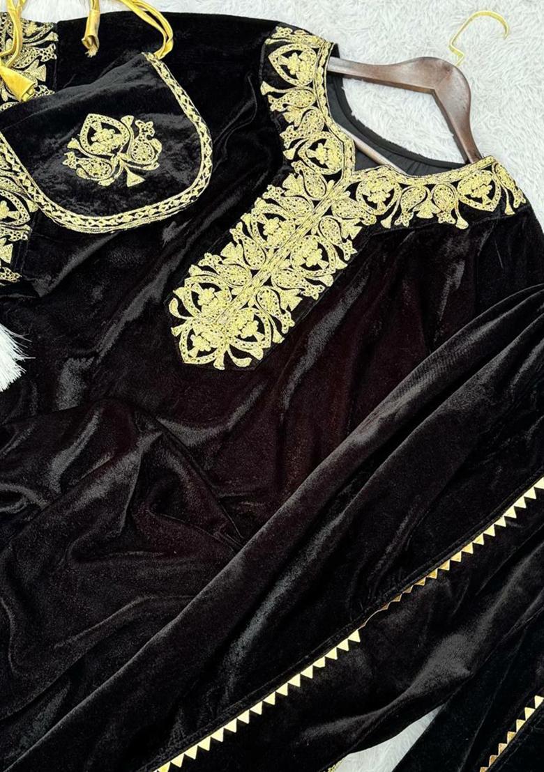 Black Embroidered velvet Kurta Set