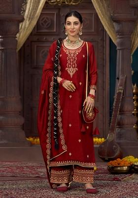 Maroon Sequin Embroidered Silk Blend Kurta Set With Belt And Potli Bag