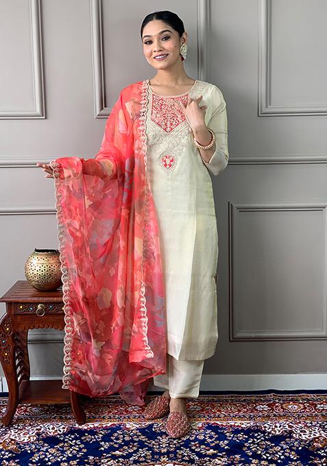 Cream Embroidered Chanderi Silk Kurta Set With Dupatta