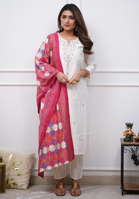 Off White Thread Work Viscose Kurta Set With Dupatta