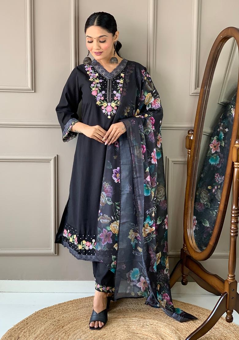 Black Embroidered Chanderi Silk Kurta set