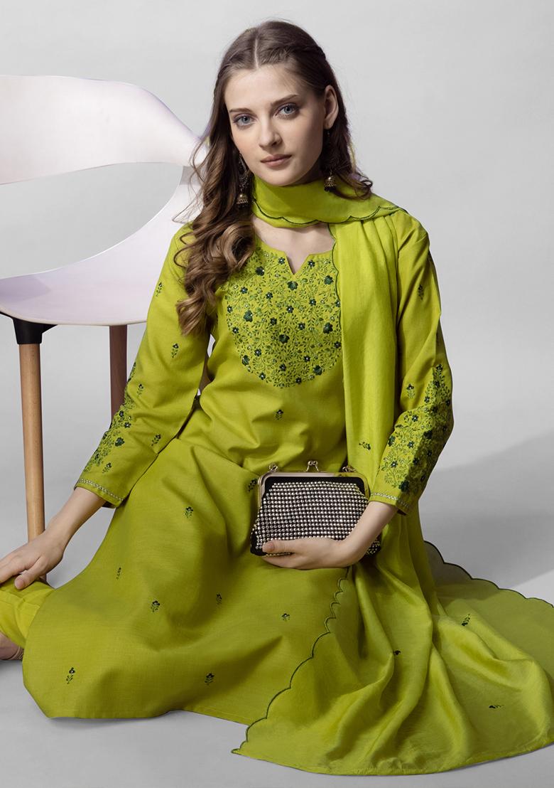 Green Embroidered Blended Cotton Kurta Set