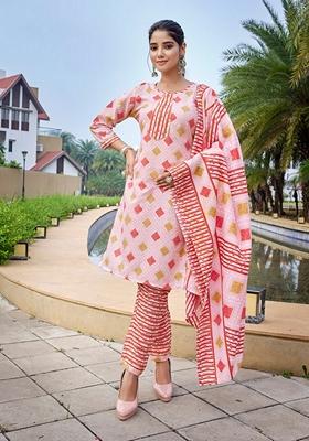 Pink Printed Cotton Blend Kurta Set
