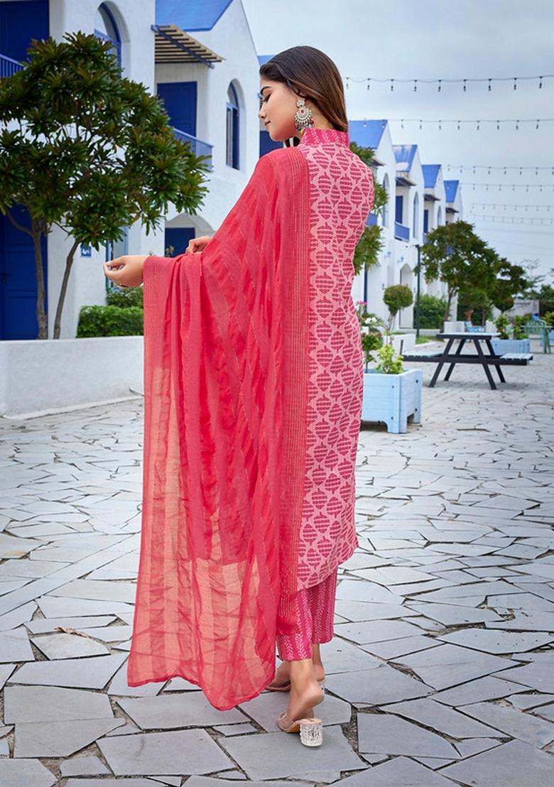 Pink Printed Cotton Blend Kurta Set