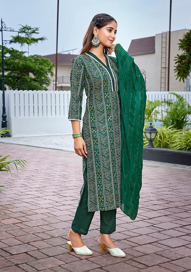 Green Printed Cotton Blend Kurta Set