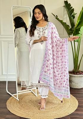 White Embroidered Viscose Chanderi Kurta Set