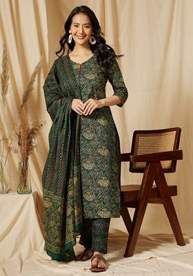 Green Digital Print Rayon Kurta Set With Dupatta