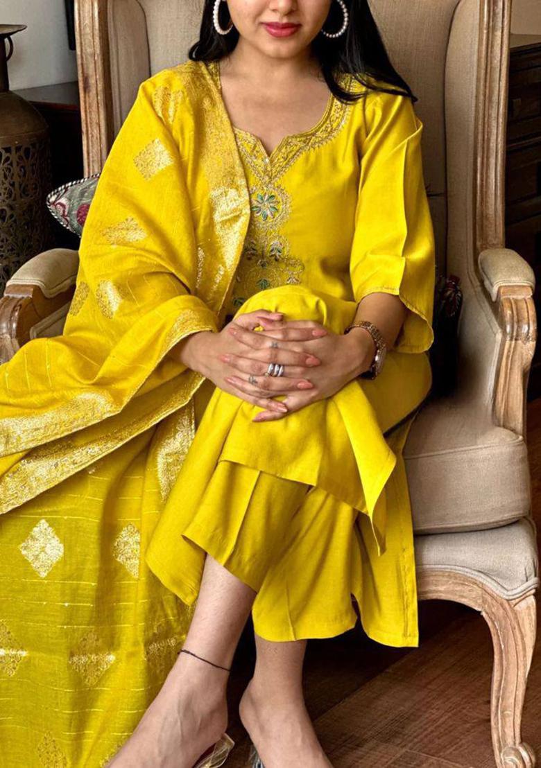 Yellow Embroidered Viscose Kurta set