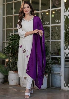 Off White Thread Embroidered Viscose Rayon Kurta Set