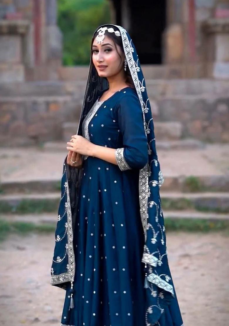 Blue Embroidered Chinon Silk Kurta Set