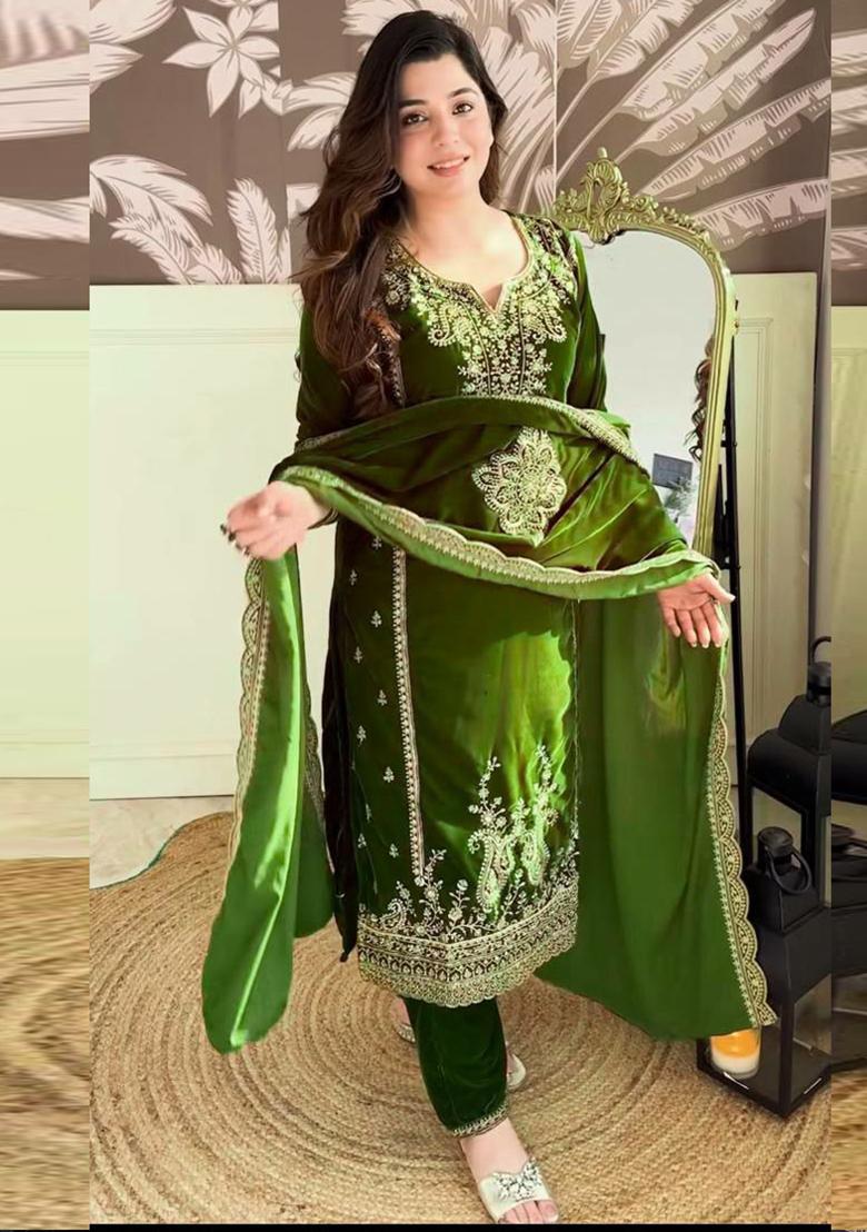 Mehendi Sequin Embroidered Velvet Kurta Set