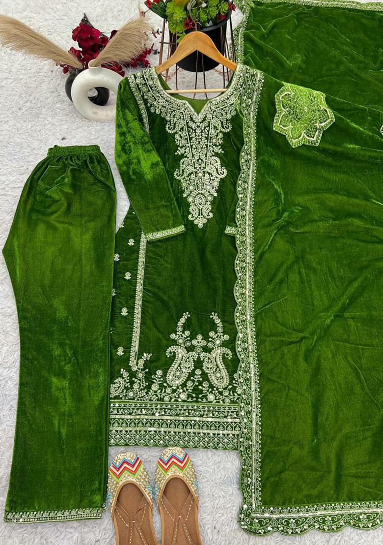 Mehendi Sequin Embroidered Velvet Kurta Set