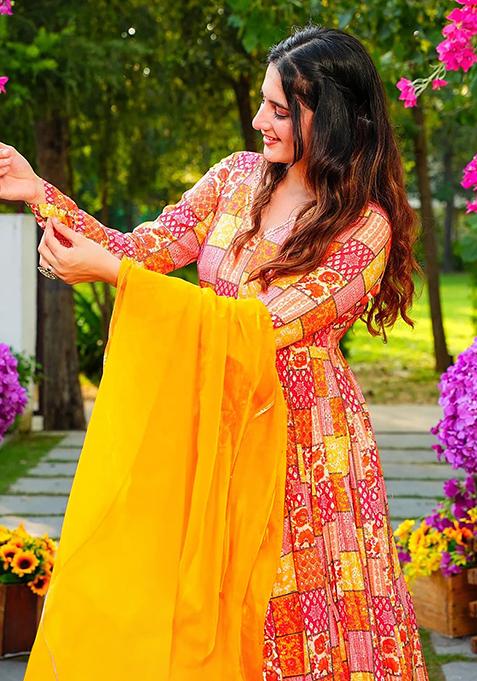 Multicolor Printed Rayon Gown Set