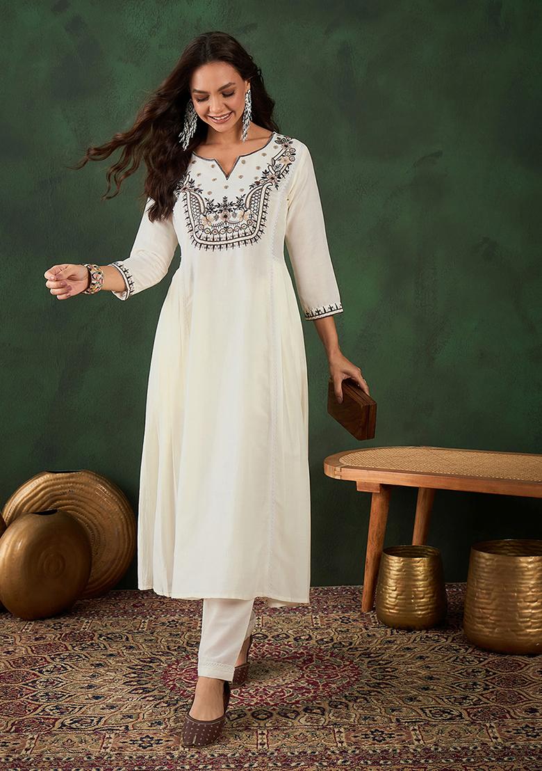 Off White Zari Embroidered Bitaliyan Kurta Pant Set