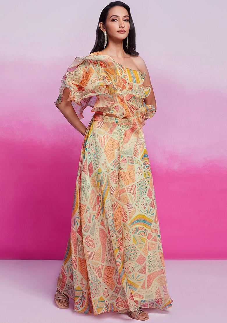 Cream Printed Poly Blend Fusion Set