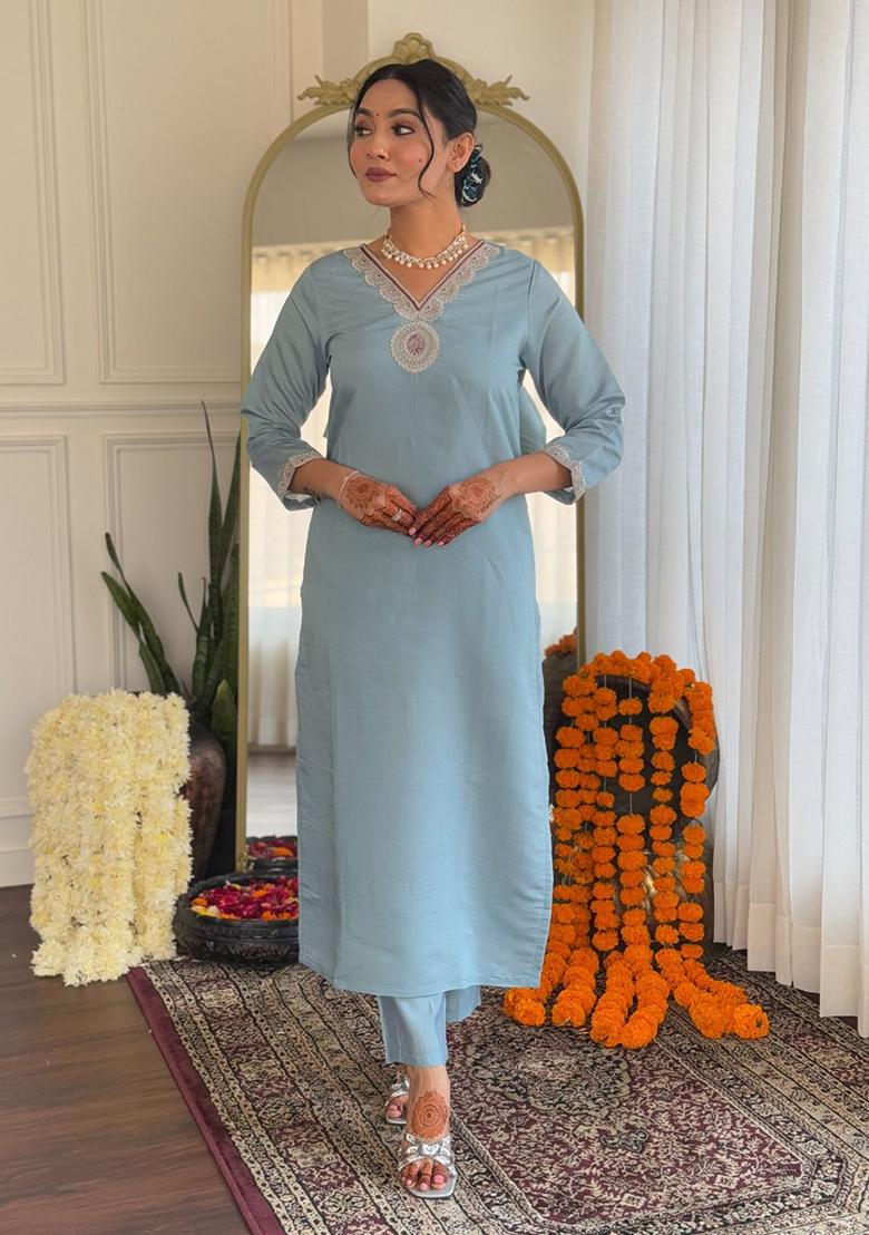 Blue Zari Embroidered Poly Blend Kurta Sets