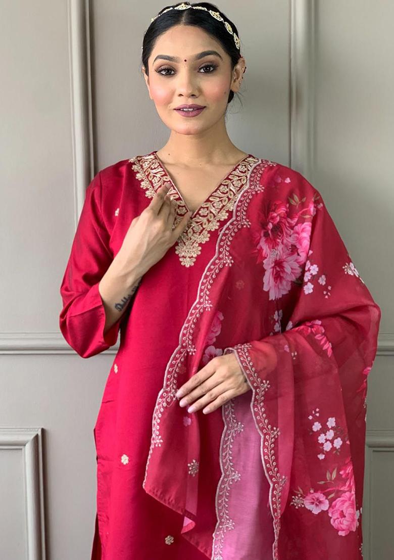 Red Embroidered Poly Blend Kurta Sets