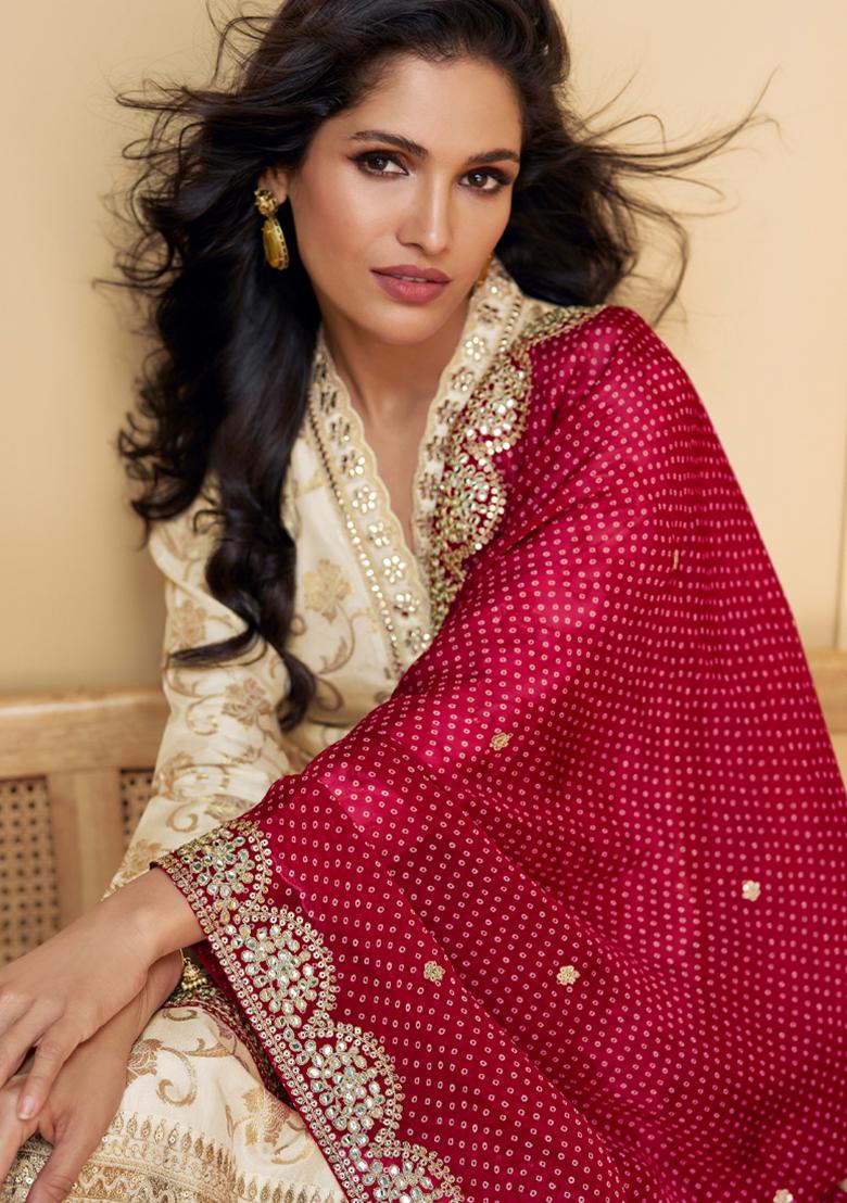 Off White Woven Thread Embroidered Viscose Kurta Set