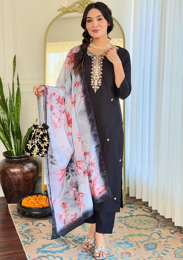 Black Floral Embroidered Poly Blend Kurta Set