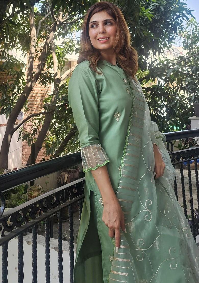 Green Ethnic Motifs Embroidery Poly Blend Kurta Set