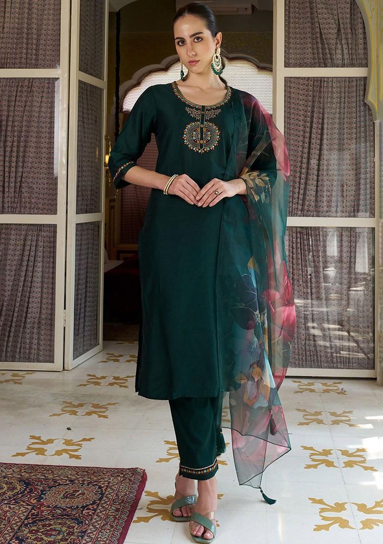 Green Floral Embroidered Poly Blend Kurta Set