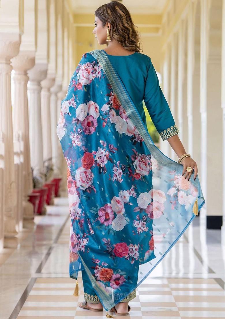 Green Floral Embroidered Poly Blend Kurta Set