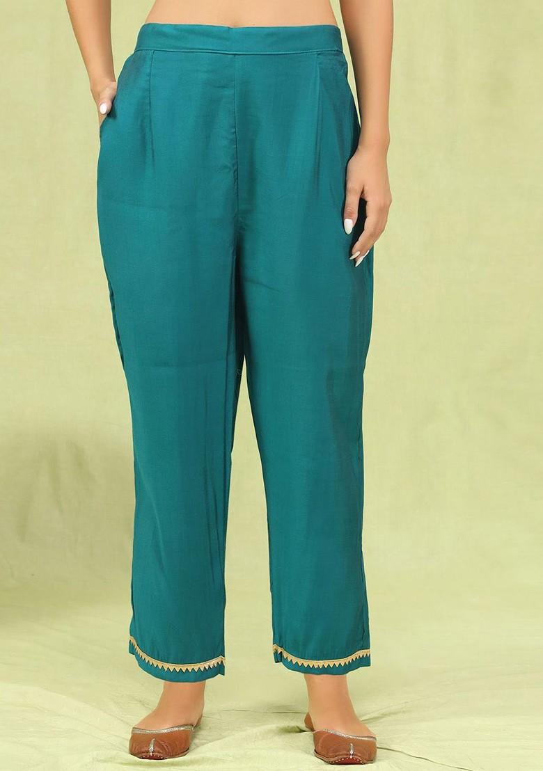 Green Floral Embroidered Poly Blend Kurta Set