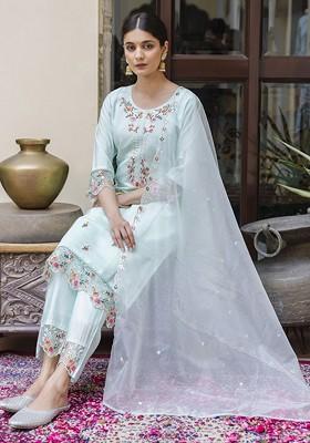 Green Floral Embroidered Poly Blend Kurta Set