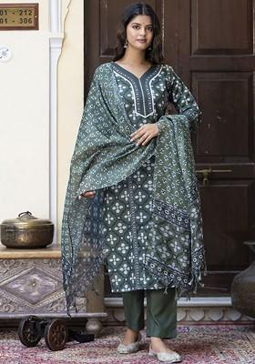 Green Floral Print Poly Blend Kurta Set