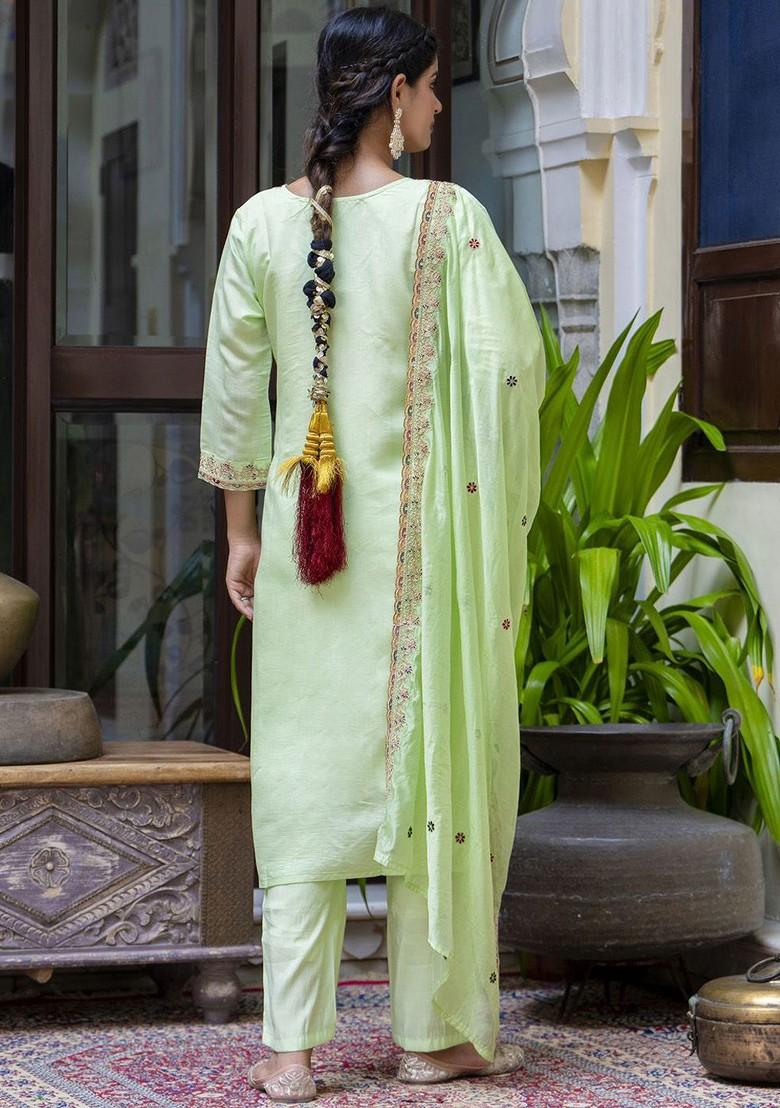 Green Floral Embroidered Poly Blend Kurta Set